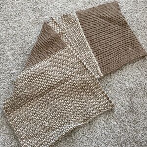 LOFT Tan and Cream Knit Scarf